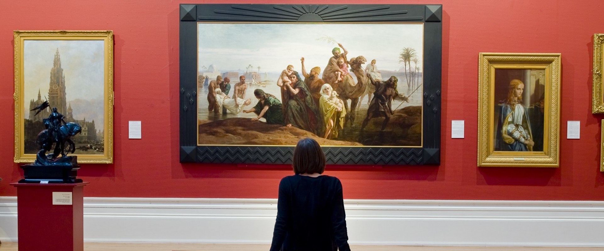 Making the Most of Your Art Exhibition Visit